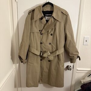 London Fog Men's Trench Rain Coat Khaki, Size 42R, Zip-Out Lining, Button-Up VTG